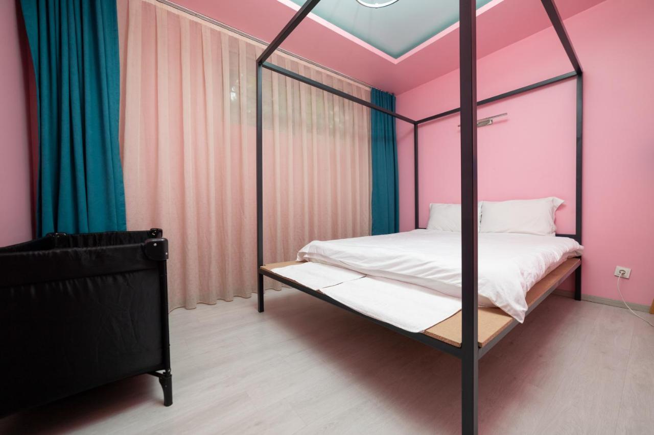 Hotel Gloria Pristina Eksteriør bilde